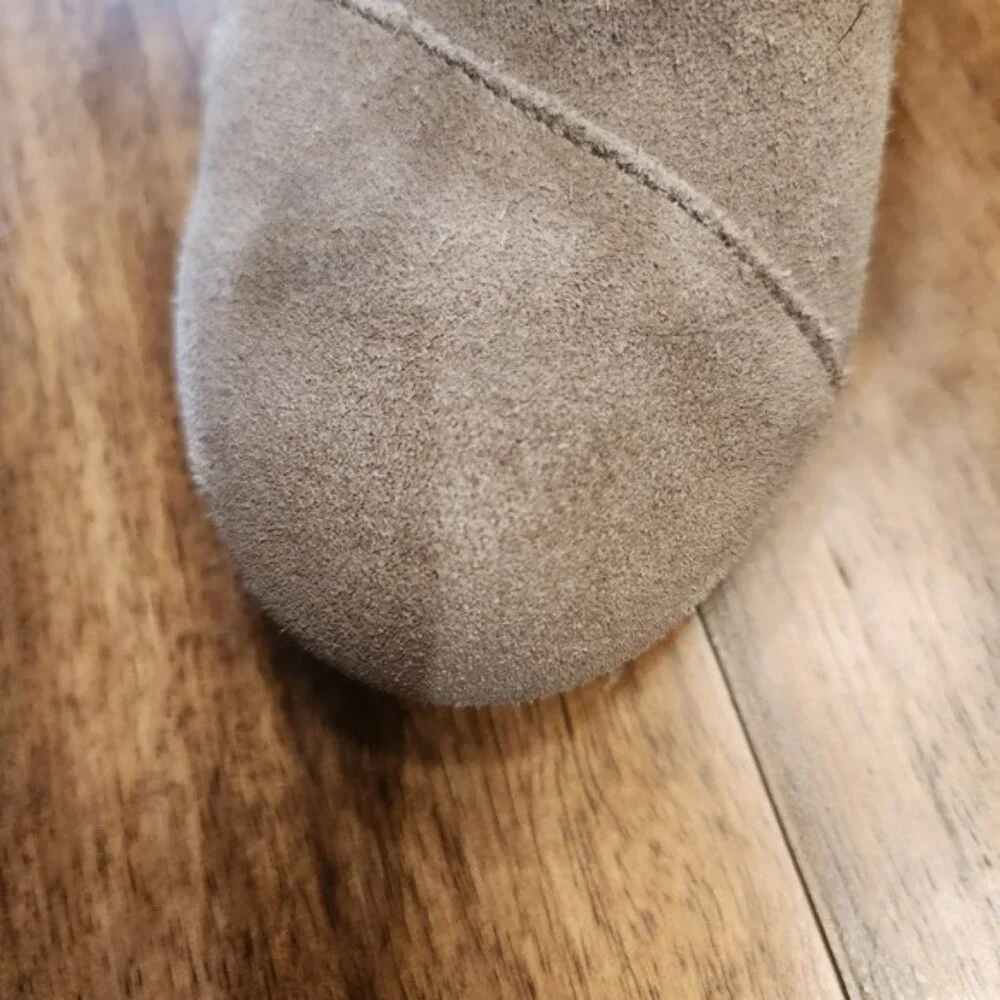 TOMS Suede Wedge Ankle Boots Taupe Lace Up Hidden Wedge‎ Casual Women's Size 5.5